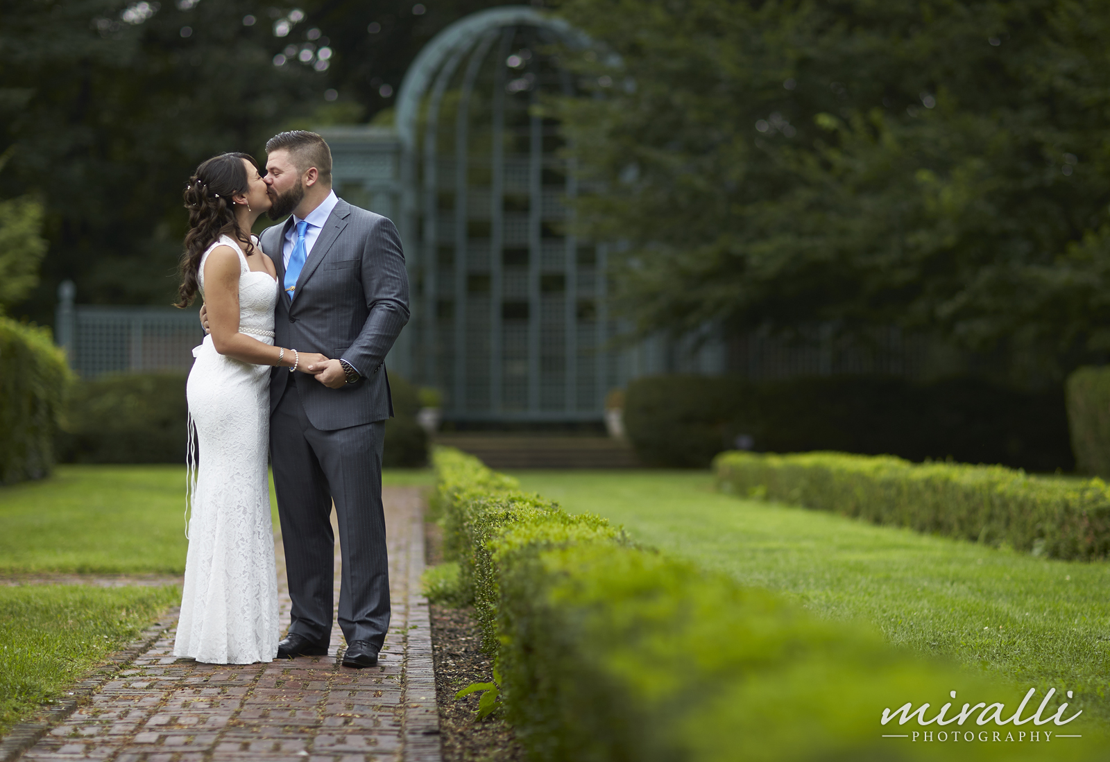 Nassua County Museum of Art / Sea Cliff Manor Wedding Photos by Miralli Photography